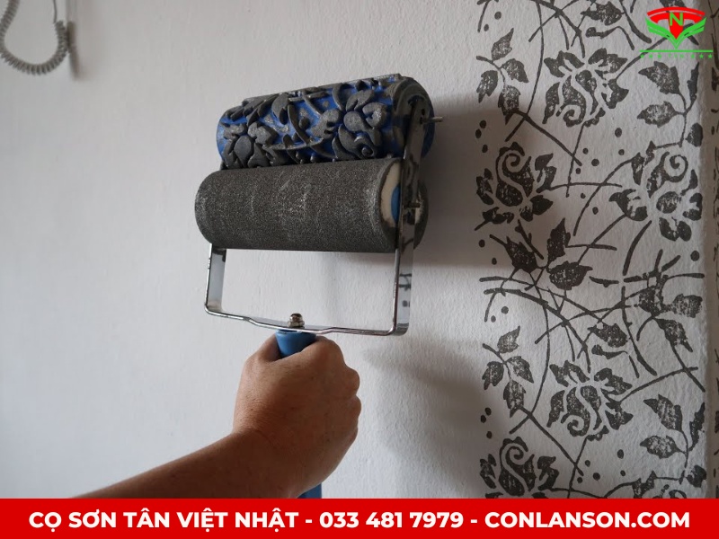 Hướng dẫn sử dụng cọ lăn trang trí hoa văn đơn giản